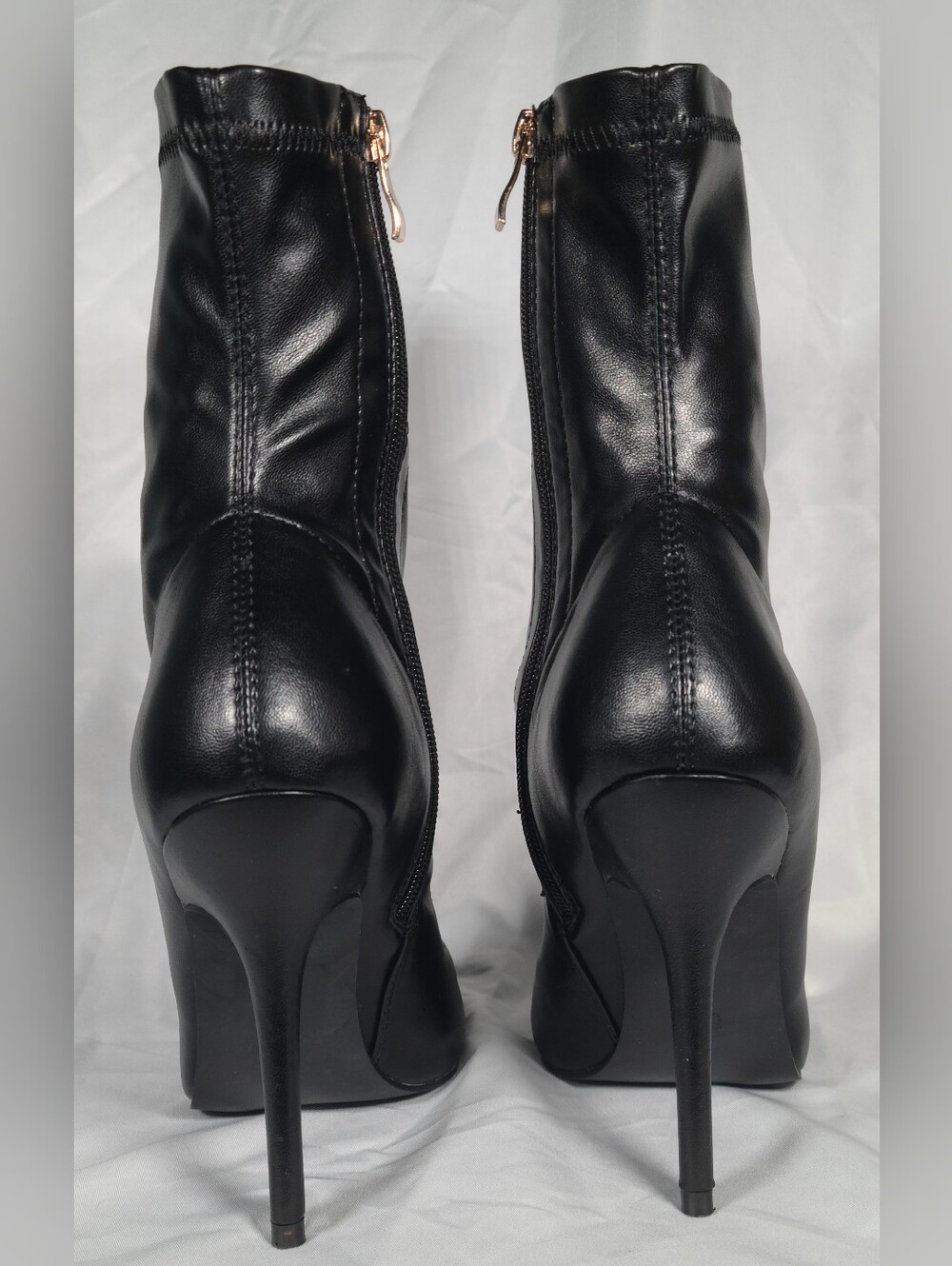 Sleek Black Pointed Toe Stiletto Ankle Boots with Side Zip - Picture 6 of 6